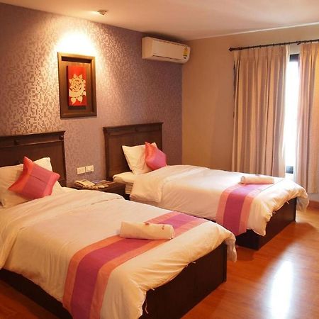 Lanna House Hotel Чиангмай Стая снимка