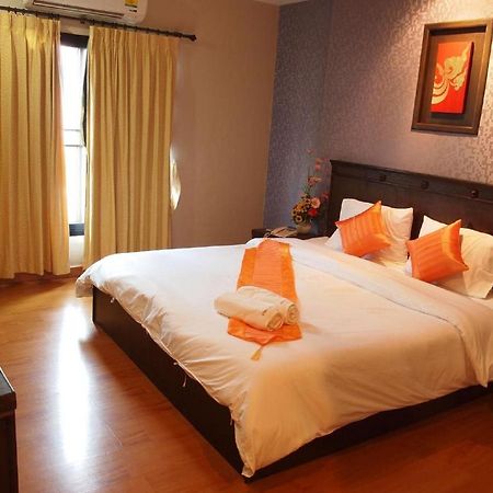 Lanna House Hotel Чиангмай Стая снимка