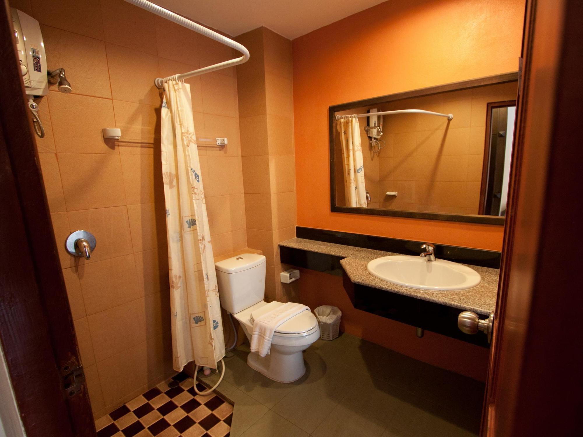 Lanna House Hotel Чиангмай Екстериор снимка