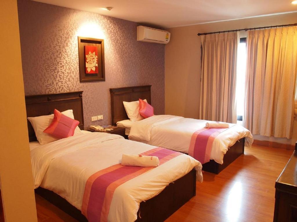 Lanna House Hotel Чиангмай Стая снимка