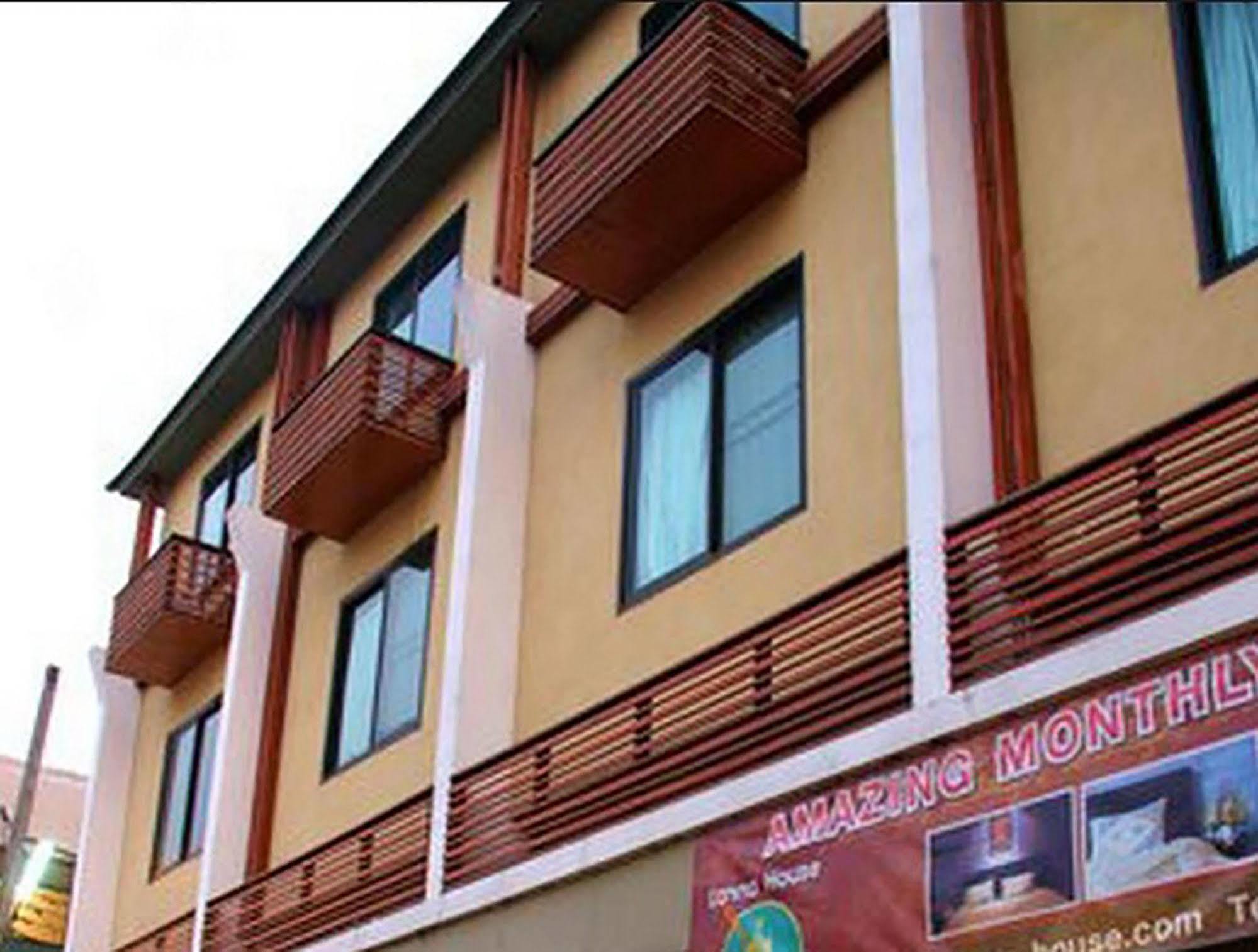 Lanna House Hotel Чиангмай Екстериор снимка