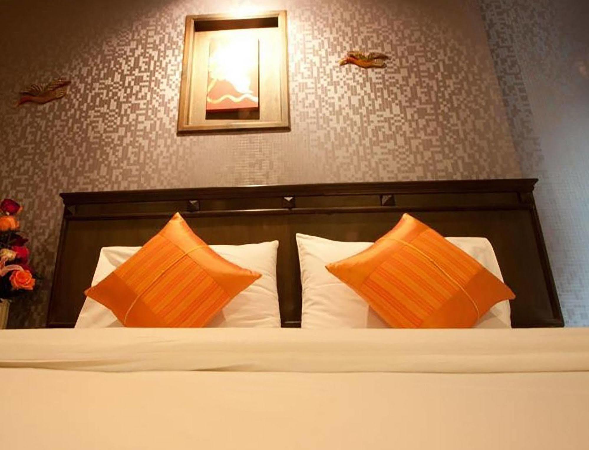Lanna House Hotel Чиангмай Екстериор снимка